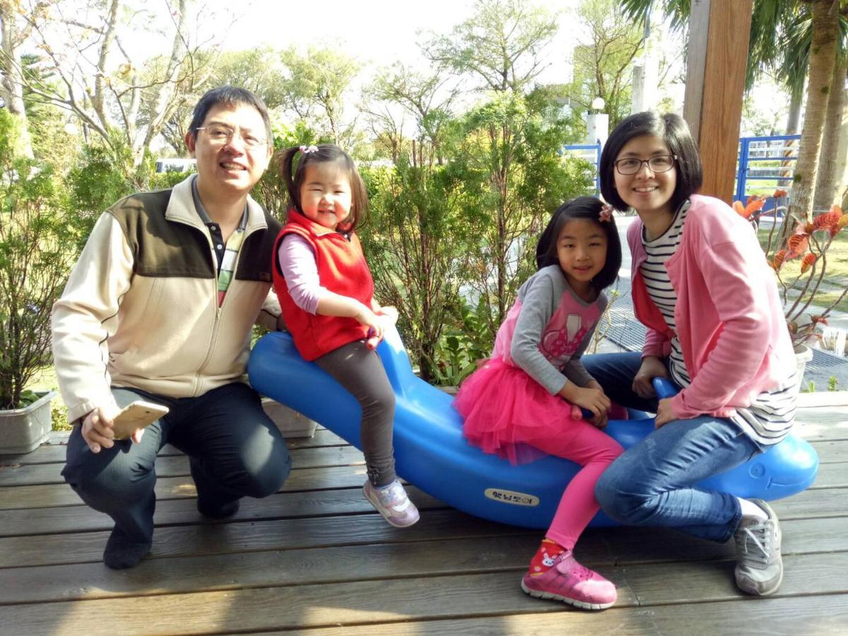 Fish House 宜蘭獨棟別墅 戲水池 生態diy 安農溪自行車 Lägenhet Dongshan  Exteriör bild